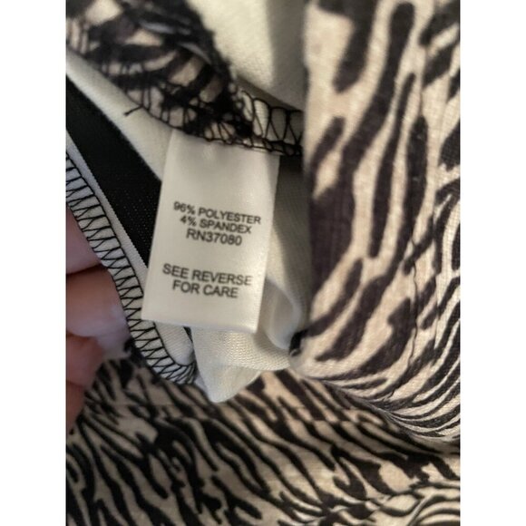 New zebra print maxi pencil skirt  size Medium‎ M black and white Cato stretch - Picture 6 of 7